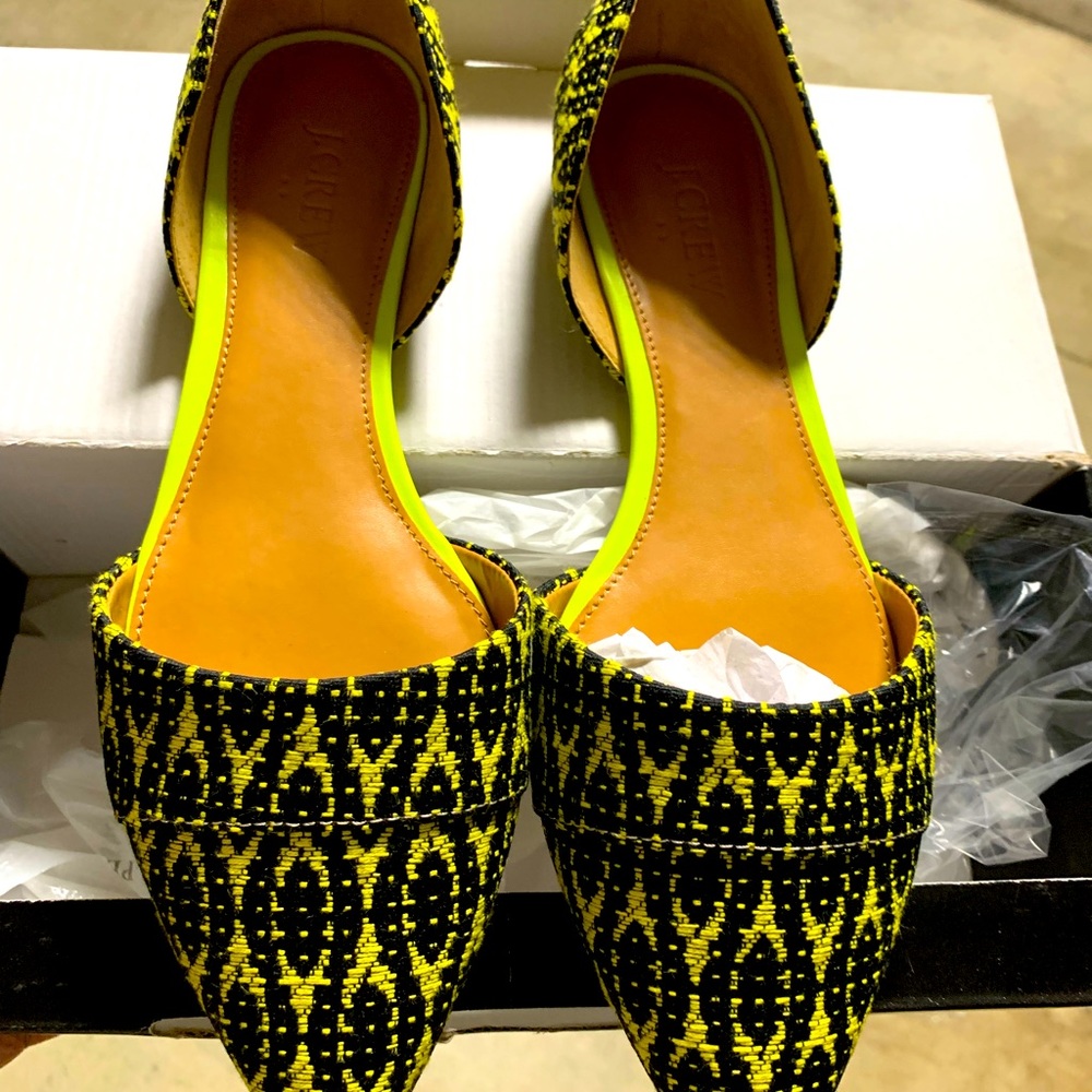 J Crew green (neon & black) pointed toe, patterned flats. size 8